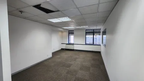 Rosebank Terraces - 23 & 25 Sturdee Avenue, Rosebank, Gauteng has a 419m² Office Space Available To let (14)
